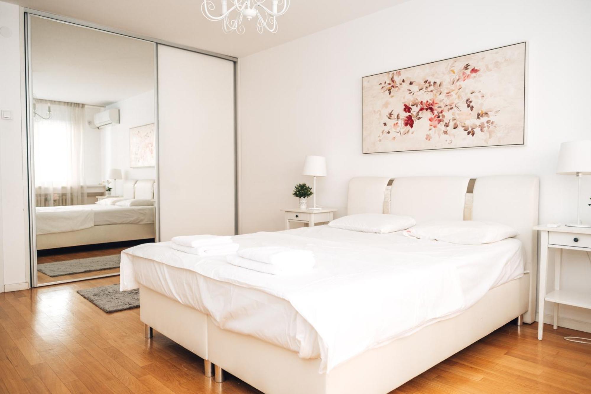 Crown Central Three Bedroom Apartment Βελιγράδι Εξωτερικό φωτογραφία