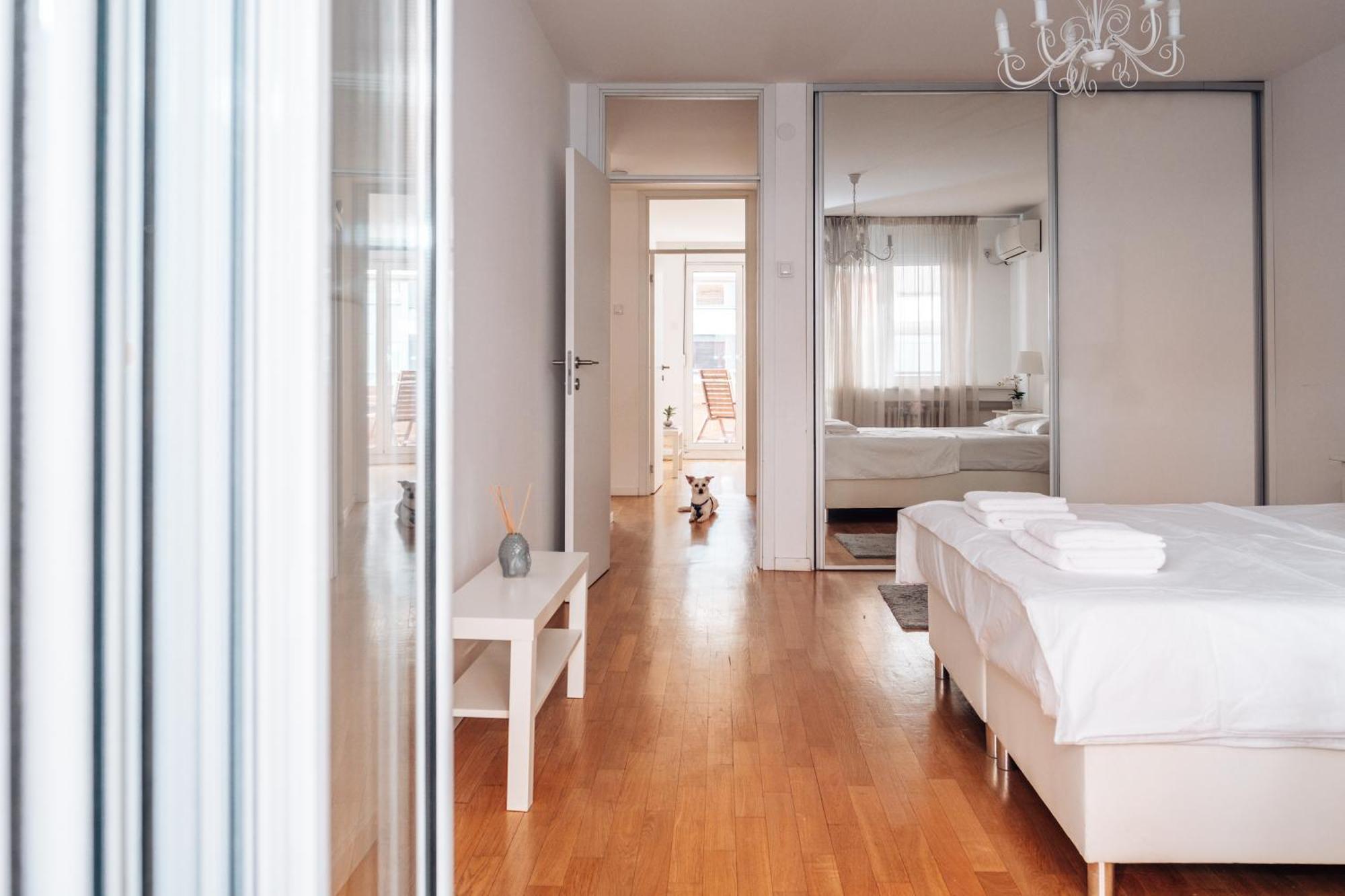 Crown Central Three Bedroom Apartment Βελιγράδι Εξωτερικό φωτογραφία
